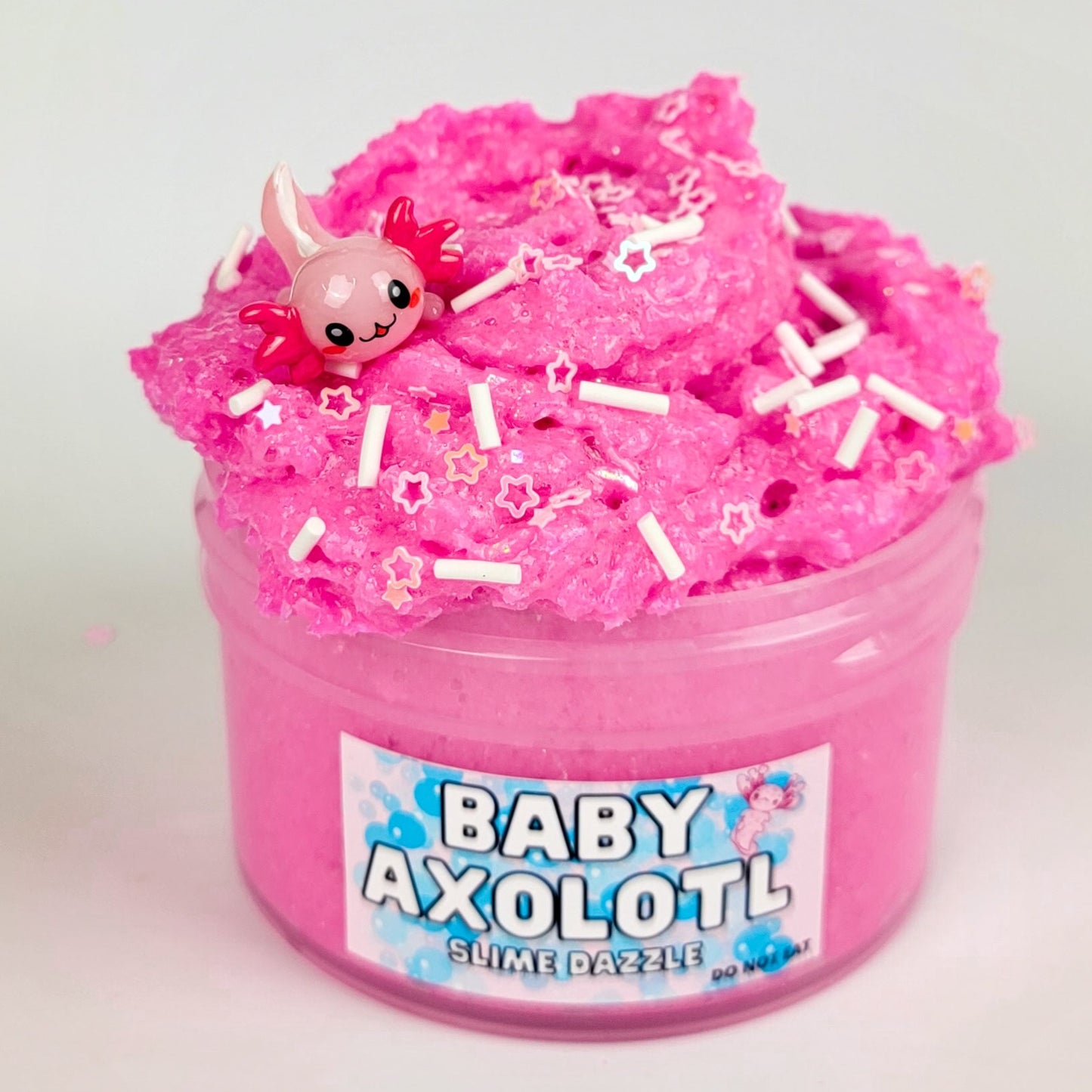 Baby Axolotl Snow Fizz Slime – Pink Sizzly Slime with Berry Crisp Scent, Axolotl Charm & Sprinkles – ASMR Crunchy Slime for Intermediate Level